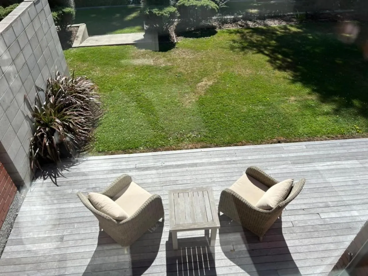 Spacious Suburban Hideaway Christchurch